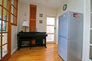 Photo 11- click for photo gallery